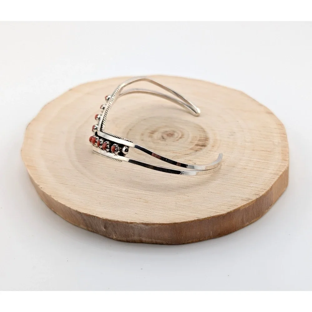 Zuni Sterling Silver & Coral Dots Chevron Cuff Bracelet‎ Size 6.5 in. Jewelry **